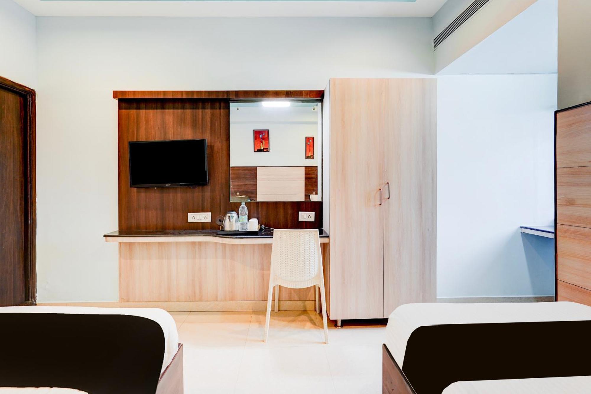 Super Townhouse Chennai Near Airport Formerly Sai Bala Budget Екстериор снимка